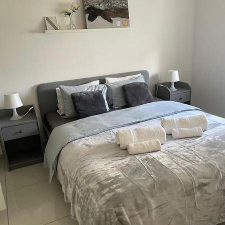 Apartamento Encantador A 100M Da Praia Carvoeiro  Exterior photo
